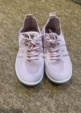 Кросівки дитячі 2