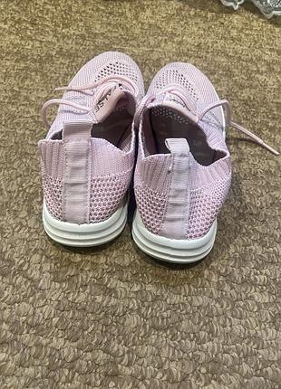 Кросівки дитячі 3