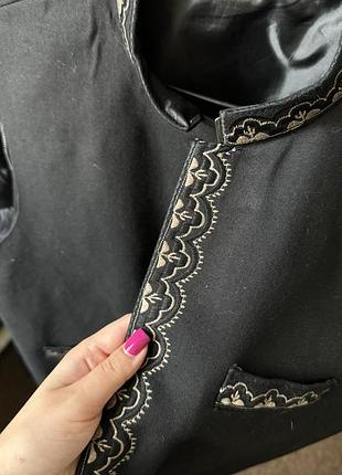 Жилет подовжений цупкий