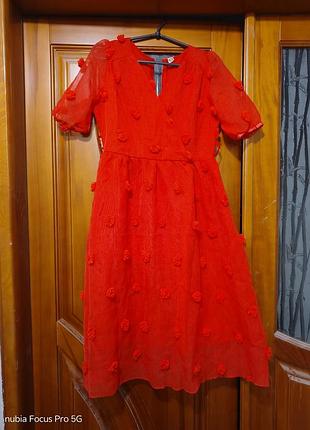 Платье праздничное