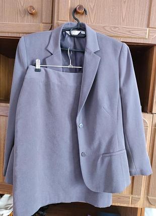 Костюм с пиджаком