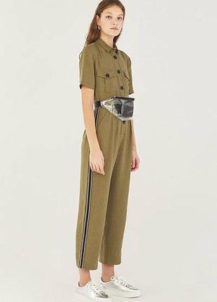 Новий комбінезон bershka з лампасами кольору хакі