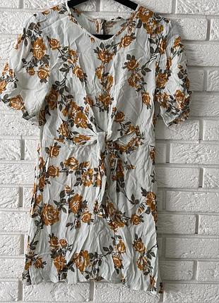 Сукня у квітковий принт