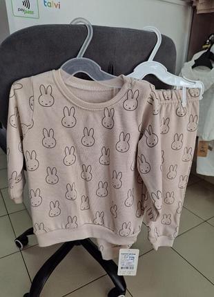 Новый детский костюм девочке, утепленный микро флисом 80, 86, 92 размер flamingo