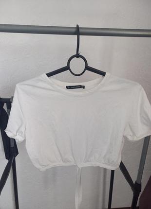 Коротенька футболочка