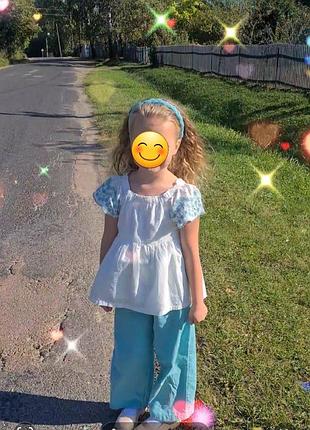 Стильный костюм для девочки