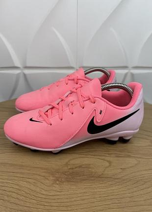 Оригінальні футбольні копачки nike phantom