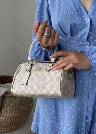Люкс coach mini rowan crossbody in signature
