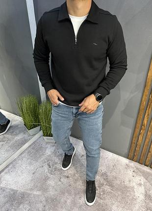 Кофта с замком