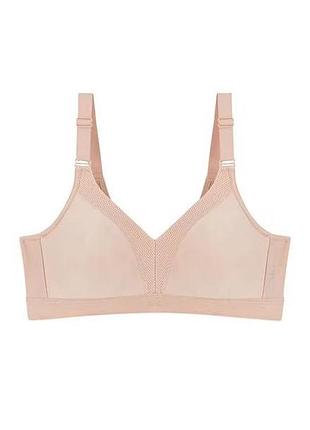 Мягкий  спортивный  бюстгальтер без косточек triaction by triumph wellness n 80b