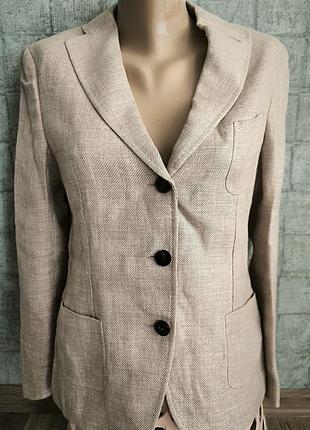 Очень красивый пиджак tonello, недорогой бренд