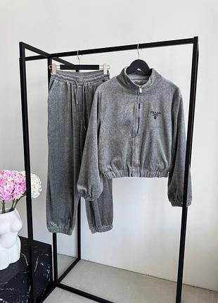 Жіночий люксовий велюровий спортивний костюм р r а d а