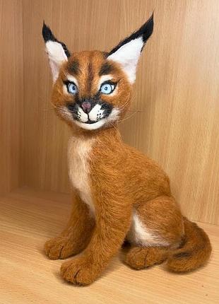 Каракал из шерсти