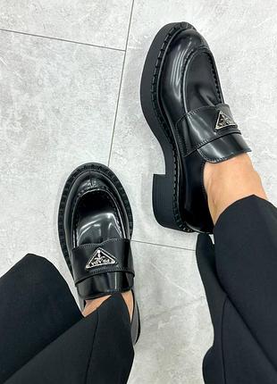 Туфли прада лоферы натуральные