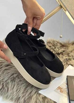 Жіночі туфлі лофери на танкетці