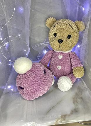 Плюшевий ведмедик у піжамі (вʼязаний)