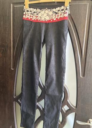Гарні штанці скіні під джинс, є в 2 х. розмірах, від дорогого бренду: waggon paris