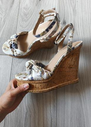 Босоножки на платформе barykin aldo 38 размер 24.3см стелька