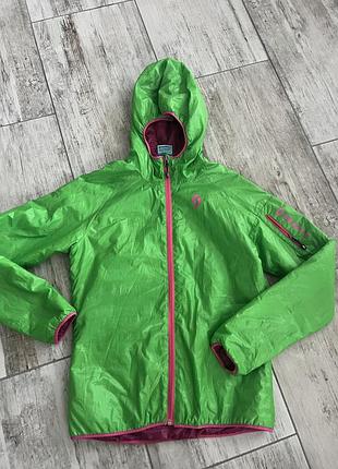 Куртка вітровка