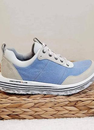 Новые кроссовки deckers 42 размер