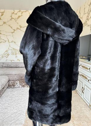 Норковая шуба с капюшоном кобра