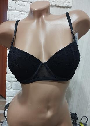 Бюстгалтер