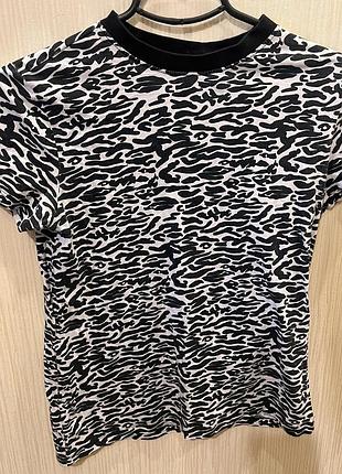 Футболка primark