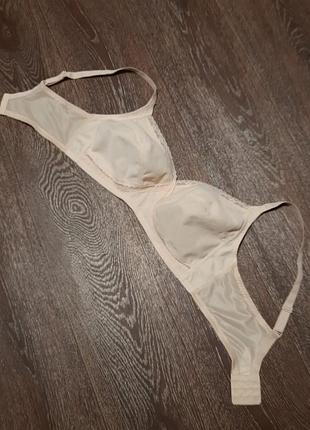 Брендовый мягкий бюстгалтер без косточек р.42 d от matalan, кружево, без поролона