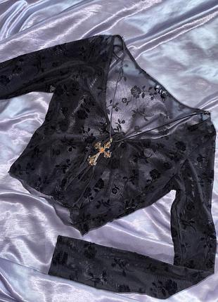 Чарівна готична кофтинка накидка на завʼязках motel