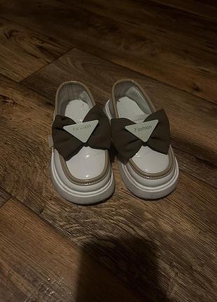 Туфлі лофери для принцеси