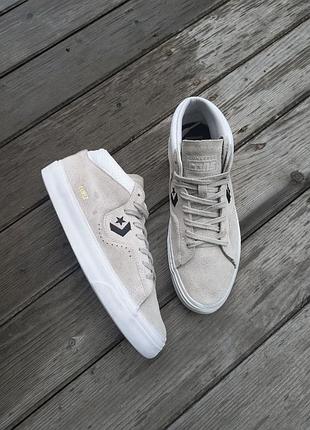 Кросівки converse, високі кросівки. кросівки 40 розмір. кросівки. converse.