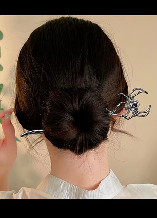 Стильная мистическая китайская палочка для волос "паук. череп" 🕷️💀 рок готика неформал