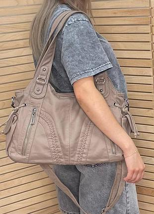 Женская стильная и качественная сумка из эко кожи бежевая