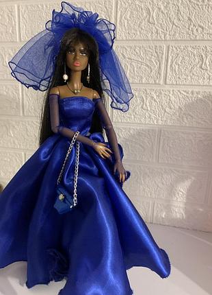 Барбі супер модель в одежі