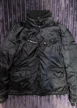 Жіночий пуховик