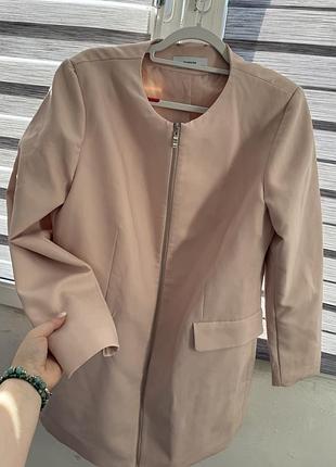 Жіночий кардиган