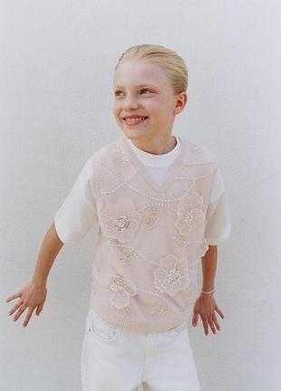 Трикотажный жилет с цветочным визыскателем и блестками zara 4257 (3920/619/622)