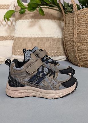 Стильные деми хай топы