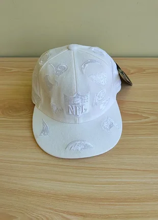 Нюанс! чоловіча унісекс кепка реперка rbk nfl fitted reebok