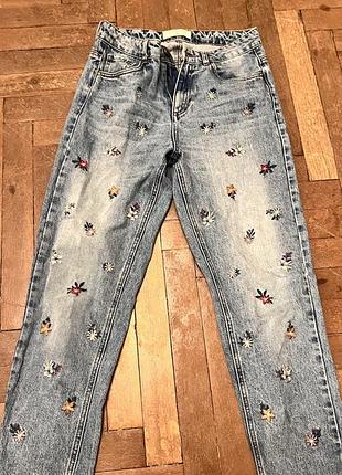 Джинси жіночі mom