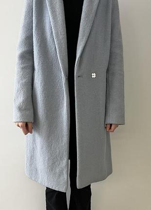 Блакитне пальто reserved xs