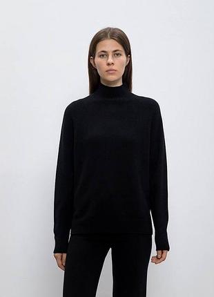 Базовый шерстяной гольф