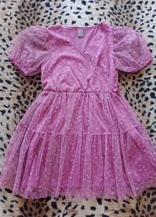 Красивое платье на девочку рост 134см.