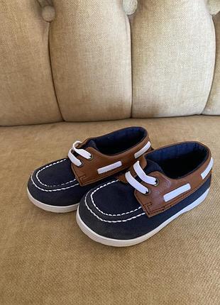 Кеди для хлопчика h&м. розмір 20-21