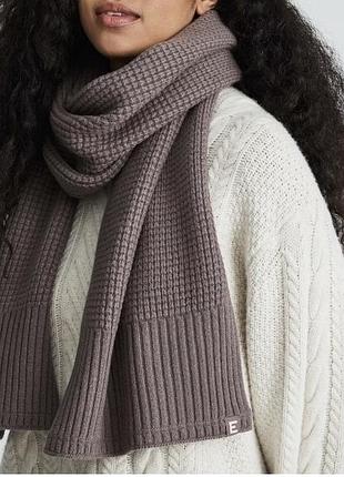 Everlane вовняний шарф