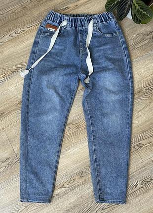 Джинси мом