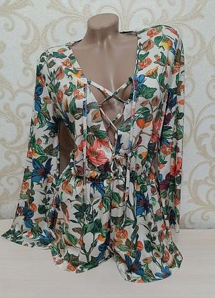 Який ромпер с шортами и длииным рукавом клеш topshop