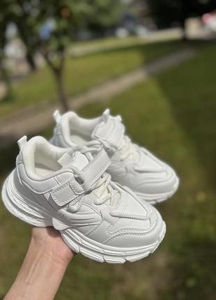 Кросівки для дівчинки