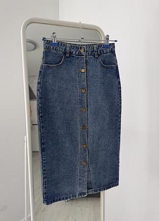Спідниця міді