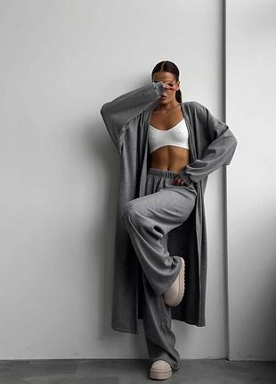 Костюм жіночий